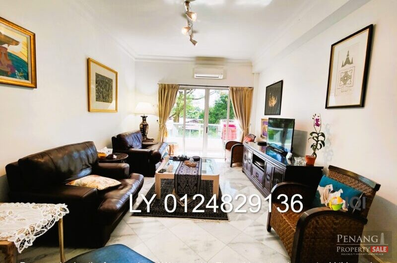 Marina Bay, walking distance to Gurney Drive and Gurney Bay, Exceptionally Well Maintained Condo